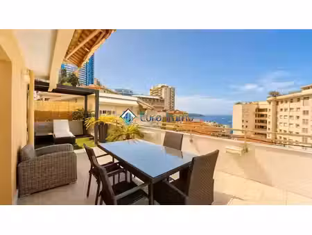 location meublée appartement 2 pièces 41 m² à beausoleil (06240)  3 270 €