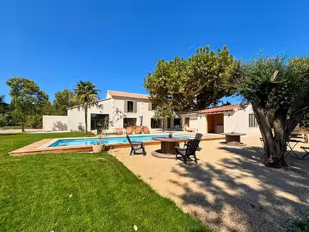 mas de charme entierement rénové ? 351 m² habitables ? 1 ha ? piscine chauffée
