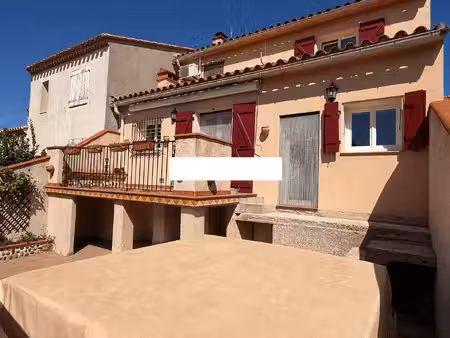 maison 108 m2 t4 avec garage  extérieurs et grand espace de
