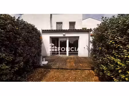 aussonne  villa t3 duplex avec jardin au calme