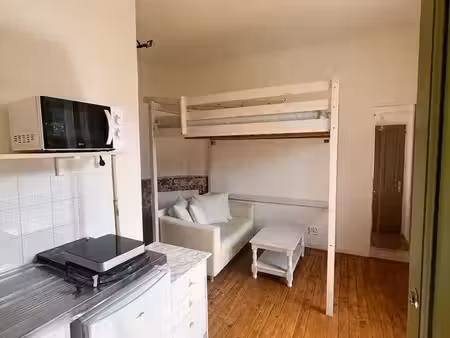 chambre pour étudiant toute équipée