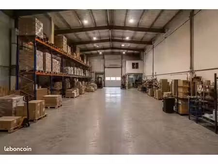 local 300 m² mornant