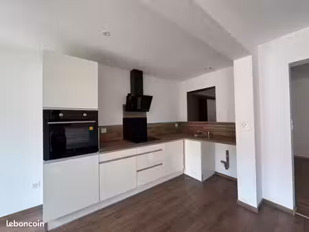 bel f2 60m2 récent