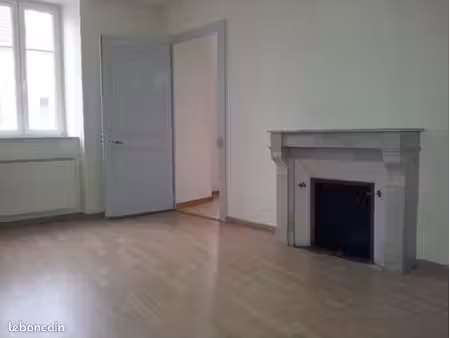 appartement t2  45 m²  centre vesoul  libre