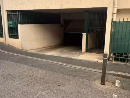 vente garage à 500m de la gare