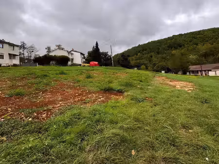 terrain constructible viabilisé à vendre