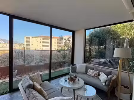 location appartement 3 pièces 72 m² à la seyne-sur-mer (83500)