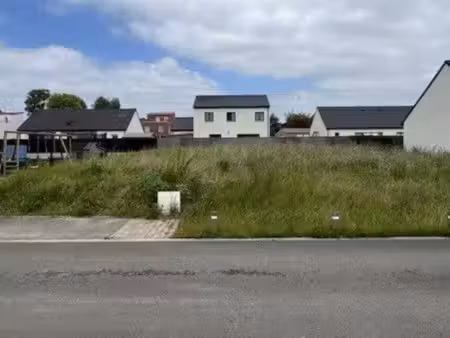 terrain constructible viabilisé à vendre