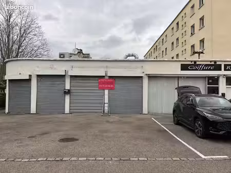bron – local commercial de 70 m² avec cave – fort potentiel d'aménagement
