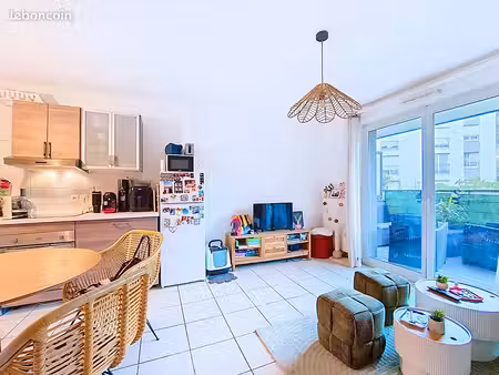appartement 2 pièces 43 m²