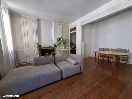 appartement 2 pièces 64 m²