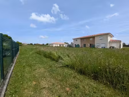 terrain constructible viabilisé à vendre