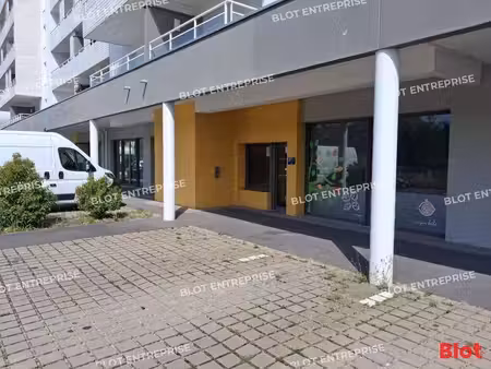 local commercial à vendre