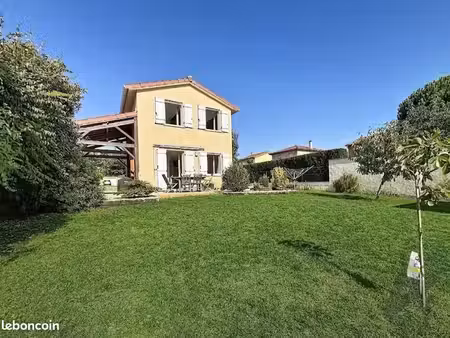 maison 4 pièces 77 m²
