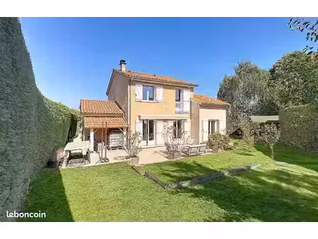 maison 5 pièces 101 m²