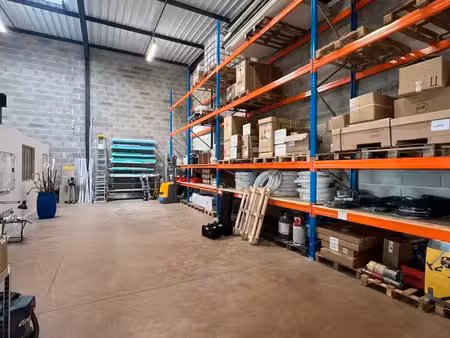 local commercial 150m2