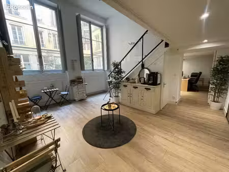 bureaux 184 m²