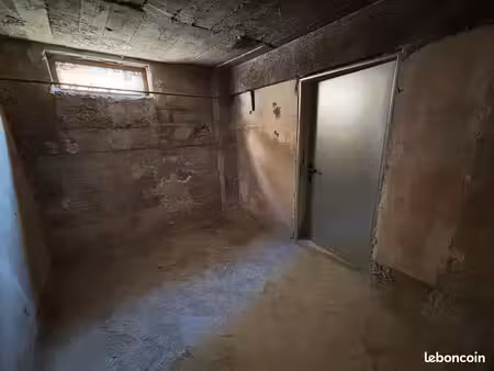 location cave arrêt métro borriglione