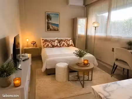studio 1 pièce 19 m²