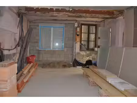 jolie maison de village à rénover entièrement