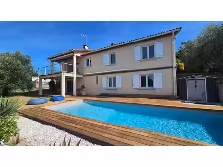 vente maison 6 pièces  156.00m²  rouffiac