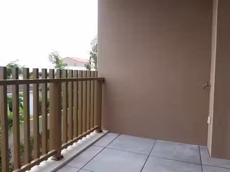 appartement t2 avec balcon et parking à olonne sur mer