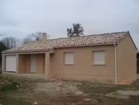 location maison 4 pièces 80 m² à saint-seurin-sur-l’isle (33660)