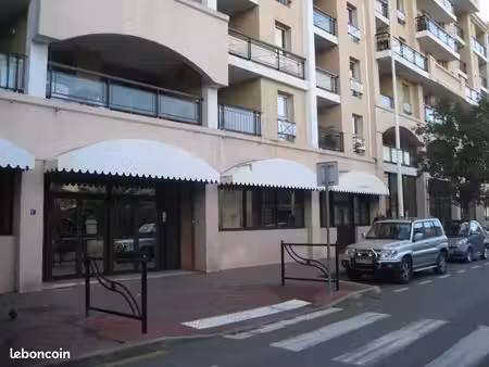 a louer bureaux 134 m2 cannes la bocca centre