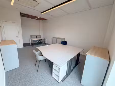 bureau 30m² à louer - espace industriel des plenesses