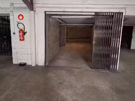 location garage 28 m² à sens (89100)