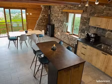 location triplex meublé 160 m²  pierre et bois à louer