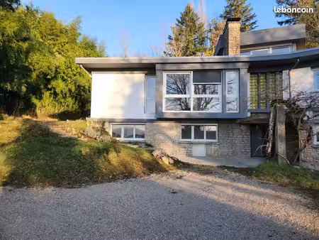 a louer— bien d'exception — triplex de 240m2 — entre dole et besançon (39)