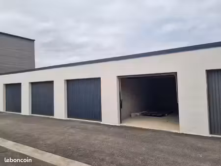 parking/box 18 m² ghisonaccia