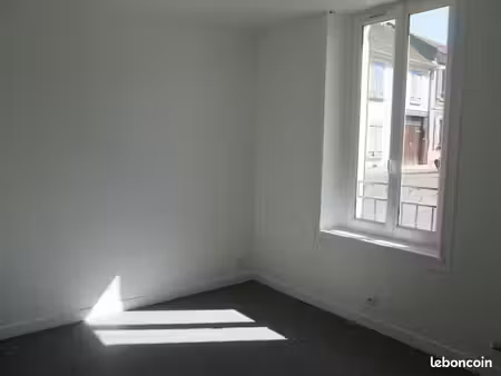 appartement 2 pièces au rch