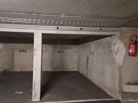 place de parking sous-terrain paris 13e