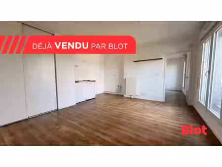 appartement en vente dernier étage  ascenseur  stationnement