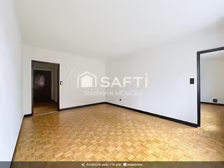 appartement rénové avec goût  3 chambres  loggia