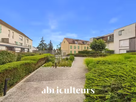 appartement t2 de caractère au sein d’une ancienne grange dîmière en vente à survilliers (