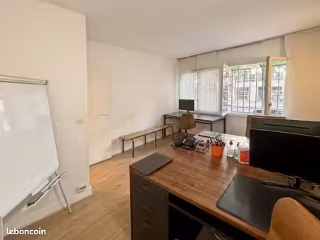 bureaux 50 m²