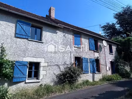 maison en pierre a la campagne