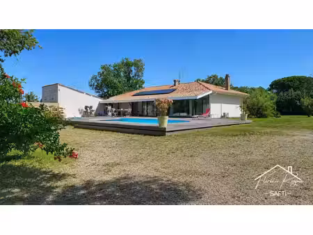 maison + 2 t2 indépendants sur 4 857 m² de terrain