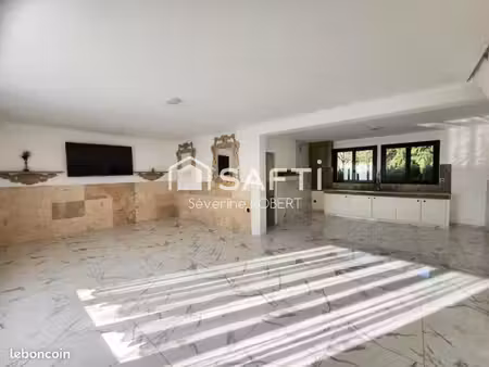 maison économique familiale