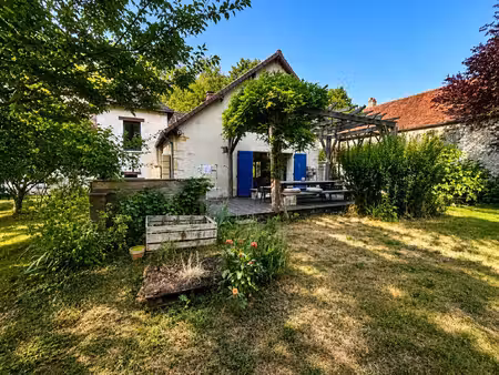 grande maison de charme à poilly-sur-tholon