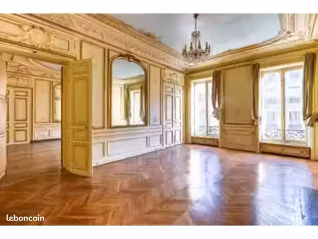 bureaux 258 m²