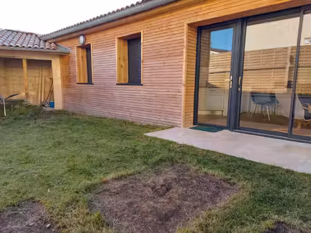 location t2 meuble dans le centre de latresne