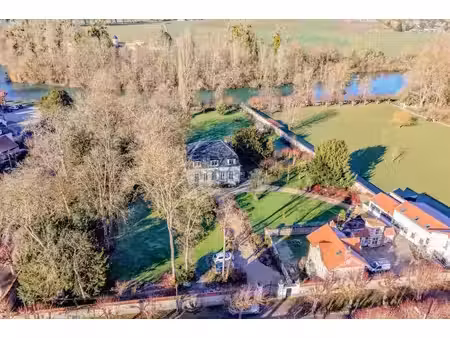 belle propriété avec dépendances 14 pièces  495m² habitables