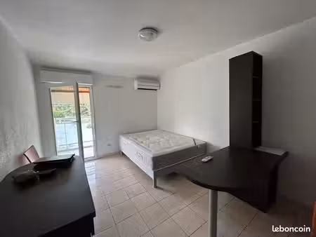 studio 1 pièce 19 m²