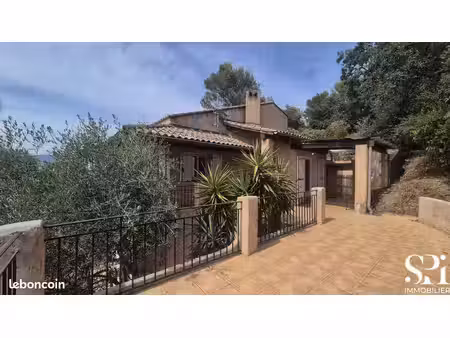 villa 7 pièces 180 m²