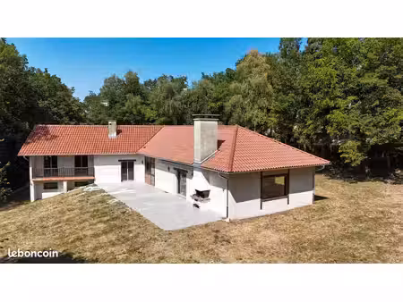 propriété 8 pièces 310 m²