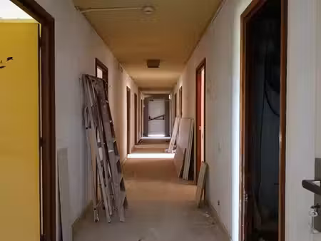 local 224 m² saint-étienne-du-bois